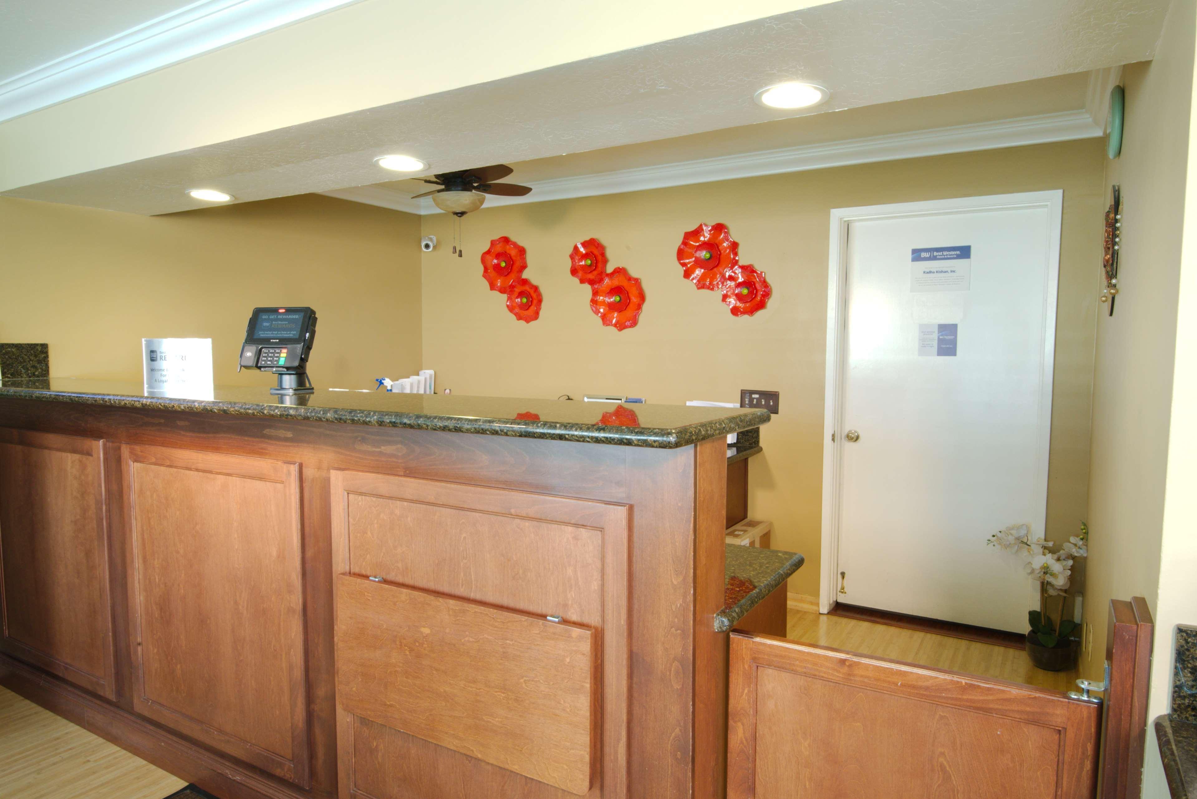 Best Western Hanford Inn Extérieur photo