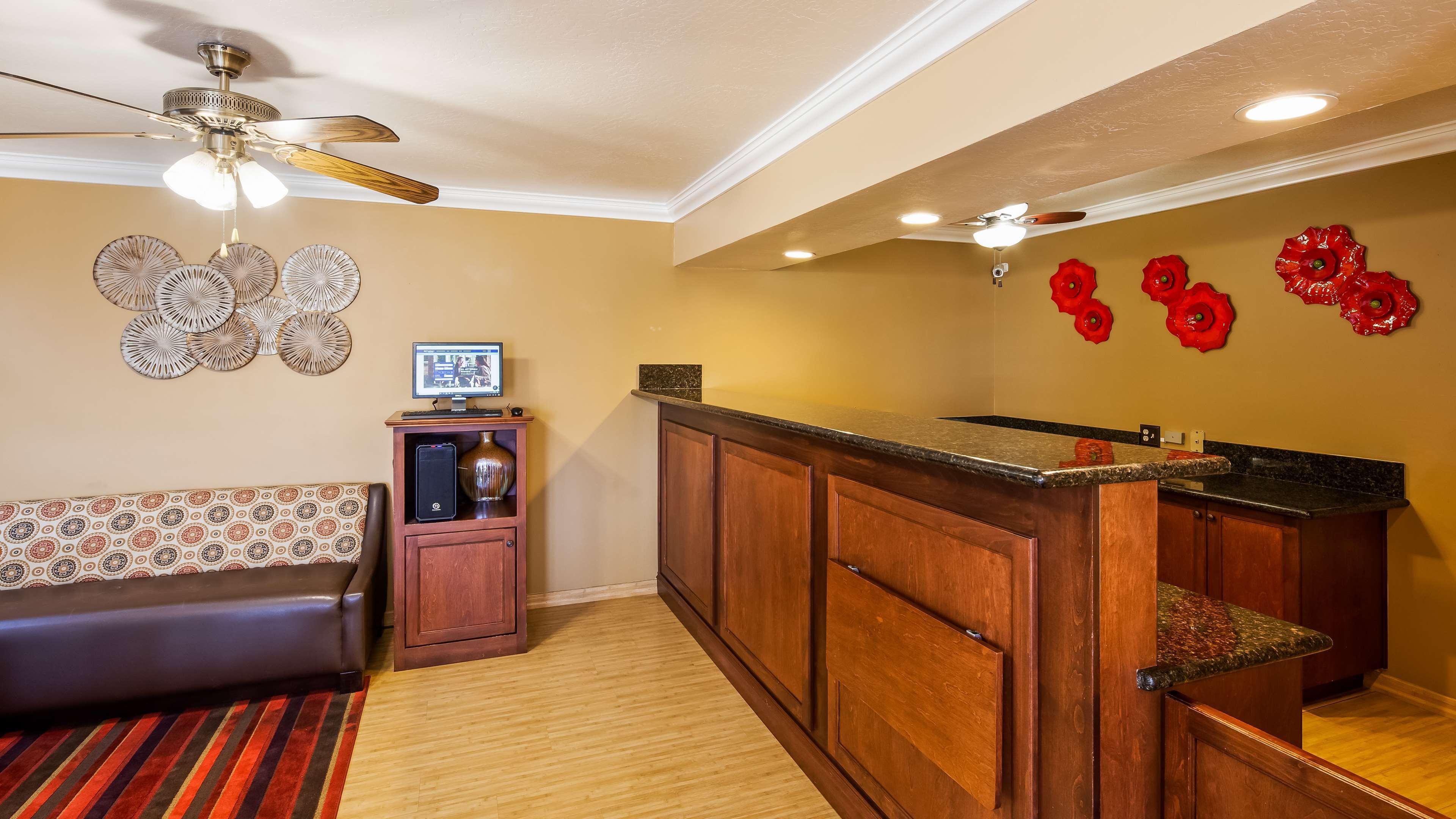 Best Western Hanford Inn Extérieur photo