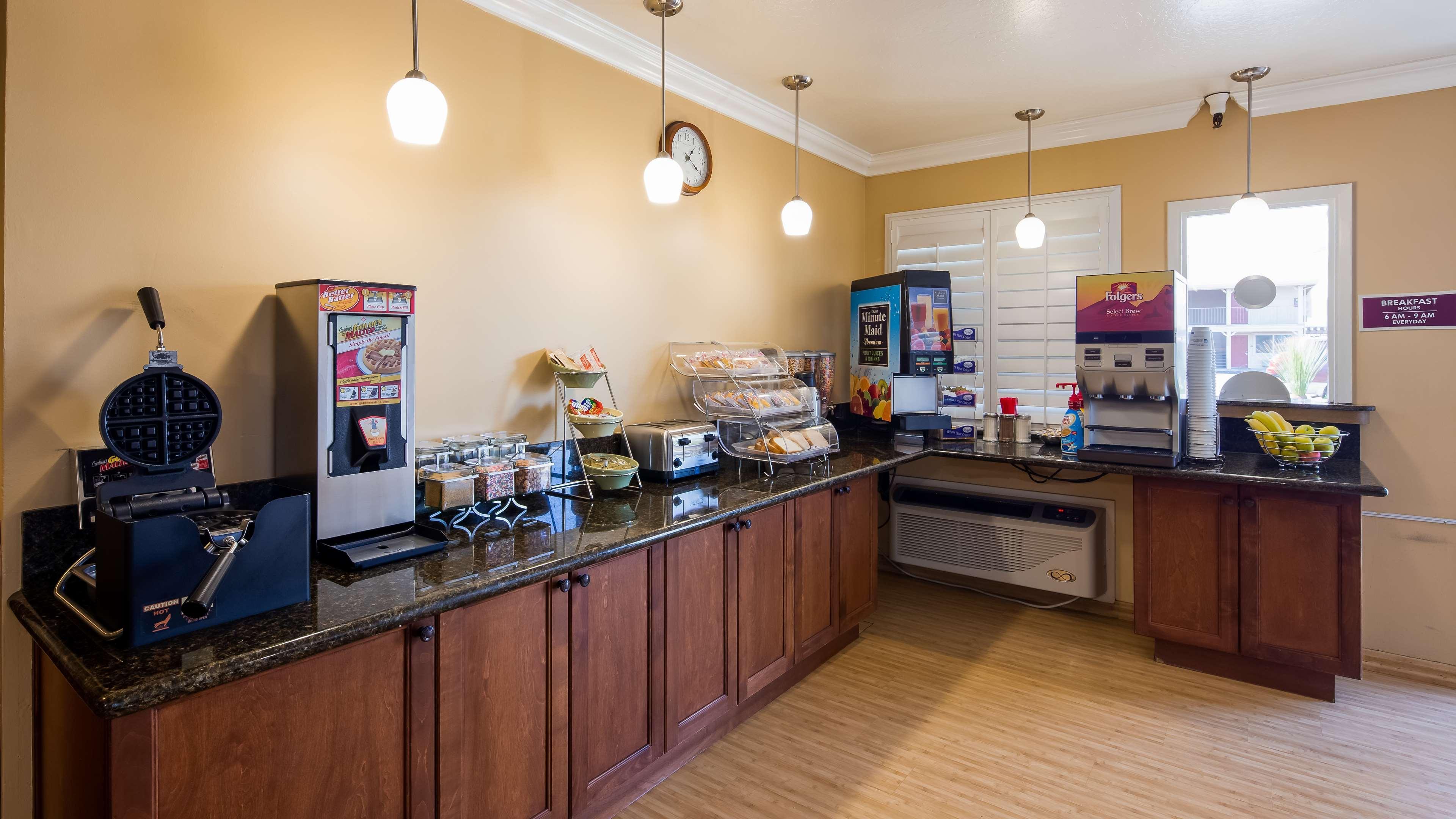 Best Western Hanford Inn Extérieur photo