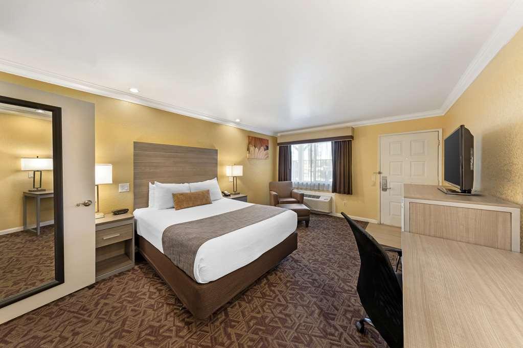 Best Western Hanford Inn Chambre photo