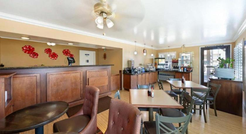 Best Western Hanford Inn Extérieur photo